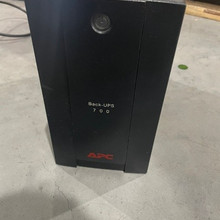 ИБП UPS APC Back-UPS <BX700UI> 700 VA/390W