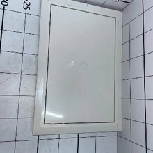 Люк пластик 32*22